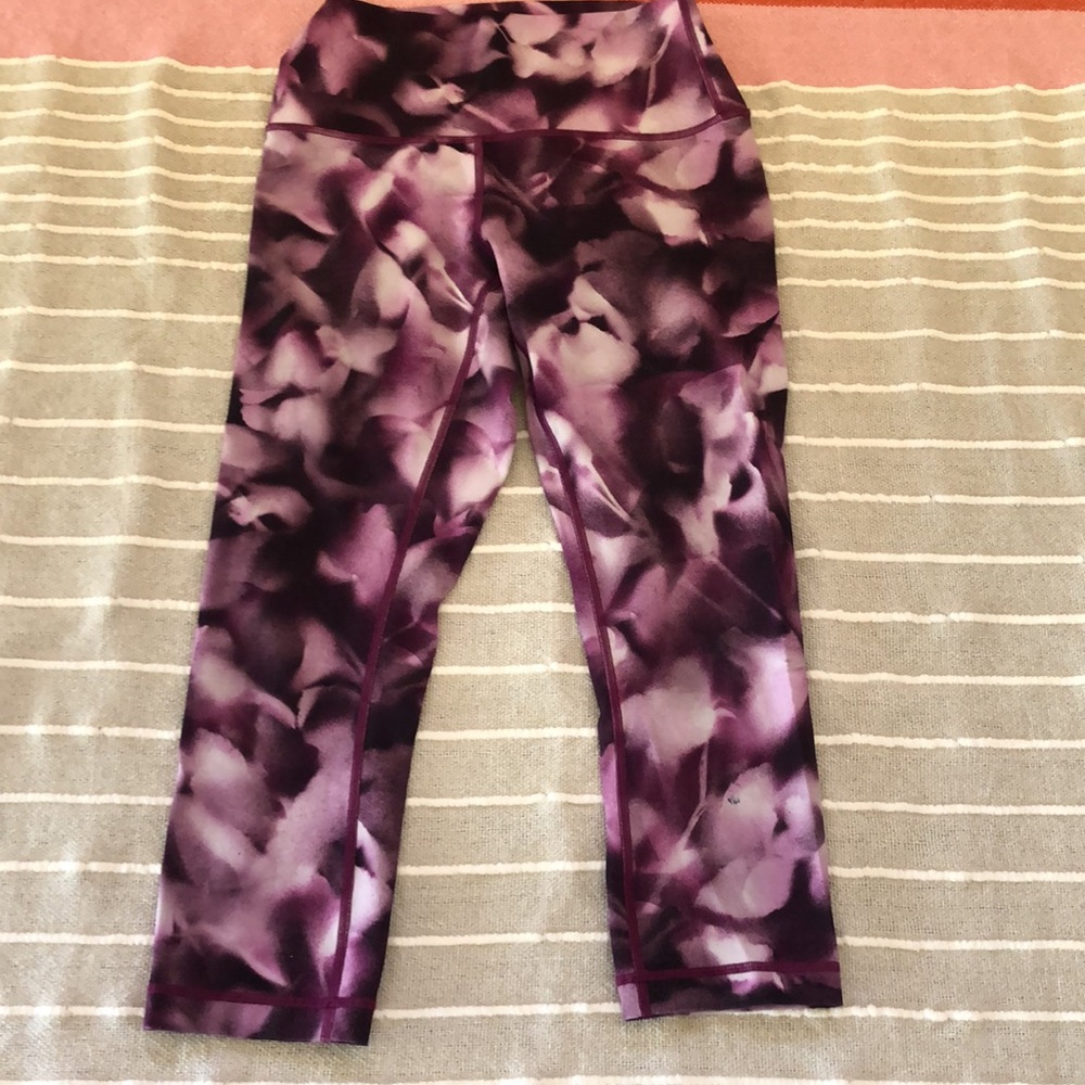 Lululemon Wunder Under High Rise crops - Picture 5 of 6
